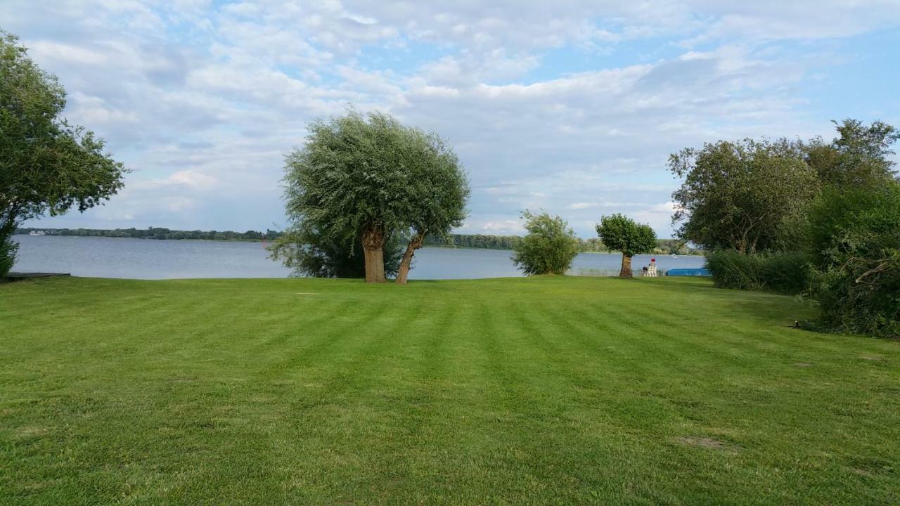 Landferienhof "Mueritzufer" Ludorf Bagian luar foto